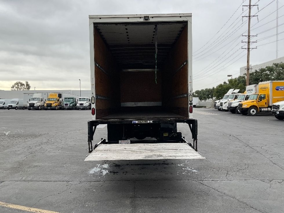 Medium Duty Box Truck-Light and Medium Duty Trucks-Hino-2017-268-Fontana-CA-217,261\n\t\tmiles-$ 43,000 - Image 9