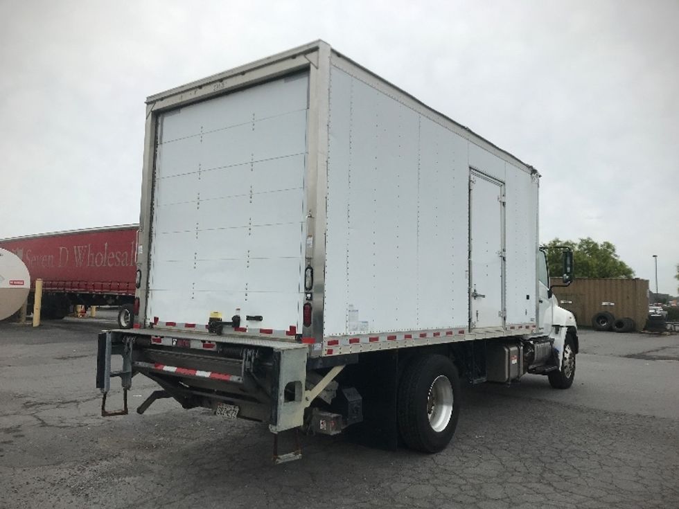 Medium Duty Box Truck-Light and Medium Duty Trucks-Hino-2017-268-Harrisburg-PA-101,655\n\t\tmiles-$ 44,750 - Image 13
