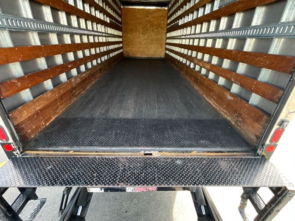 Medium Duty Box Truck-Light and Medium Duty Trucks-Hino-2017-268-Hayward-CA-87,886\n\t\tmiles-$ 52,750 - Image 10