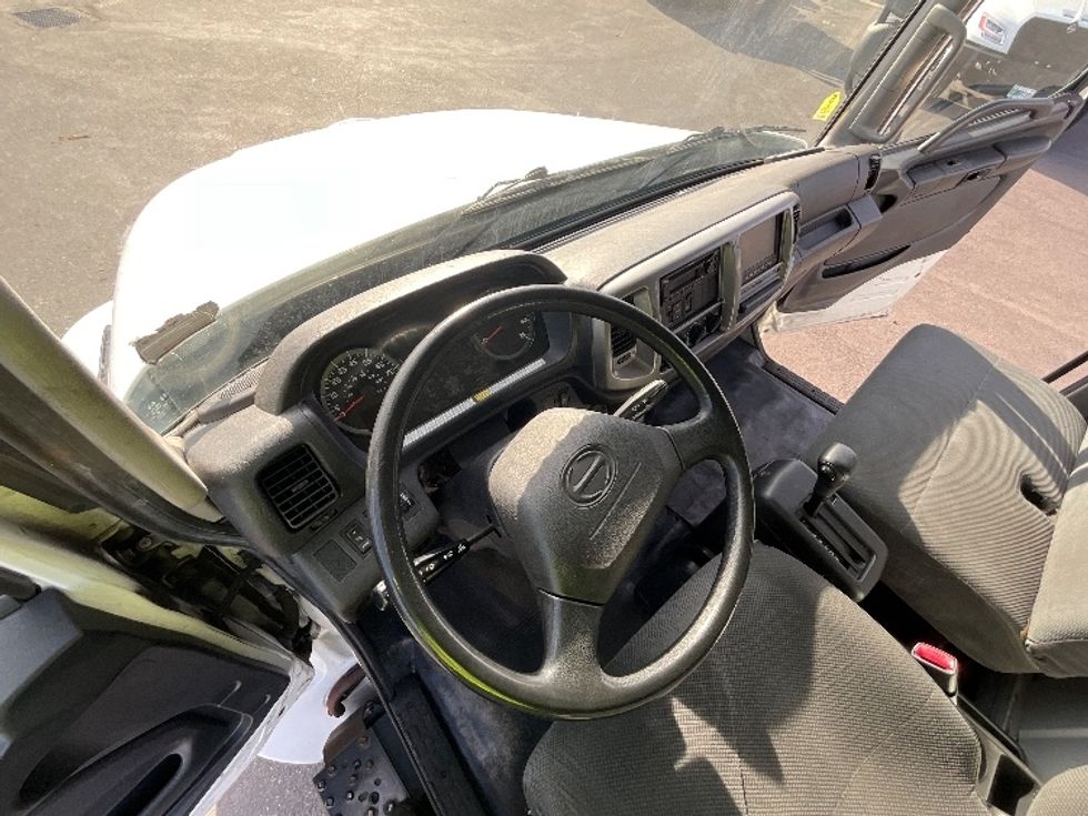 Medium Duty Box Truck-Light and Medium Duty Trucks-Hino-2017-268-Hayward-CA-87,886\n\t\tmiles-$ 52,750 - Image 18