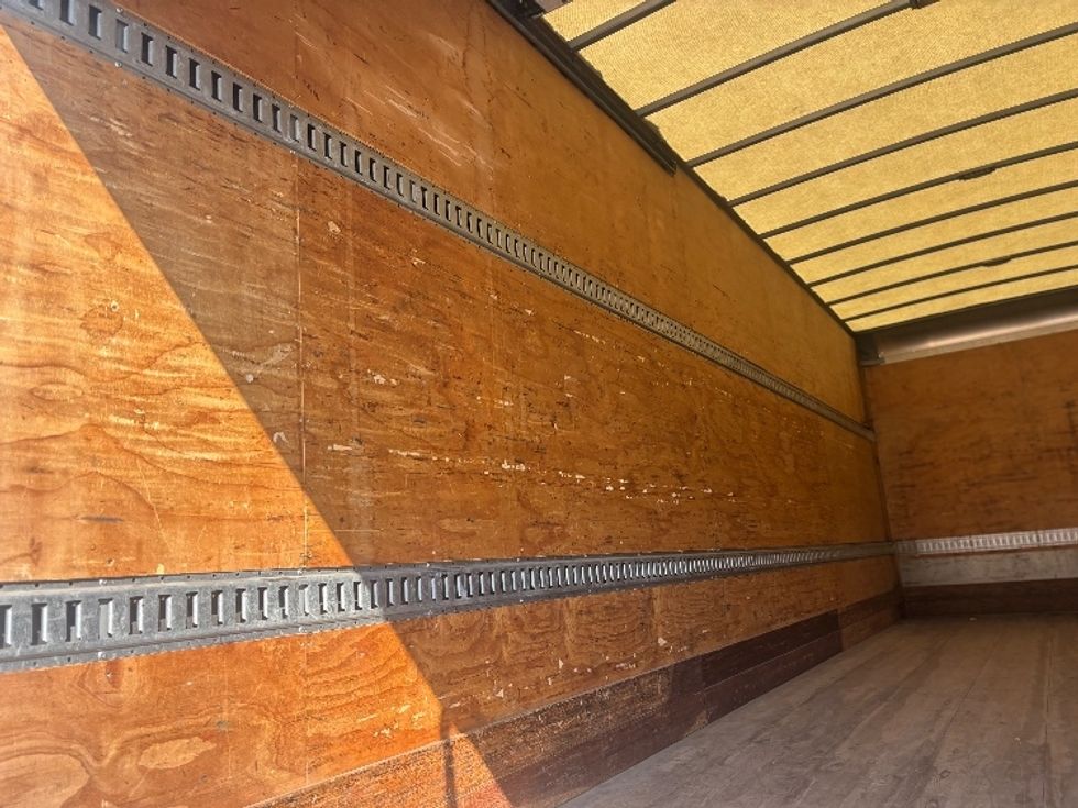 Medium Duty Box Truck-Light and Medium Duty Trucks-Hino-2017-268-Houston-TX-110,943\n\t\tmiles-$ 54,000 - Image 10