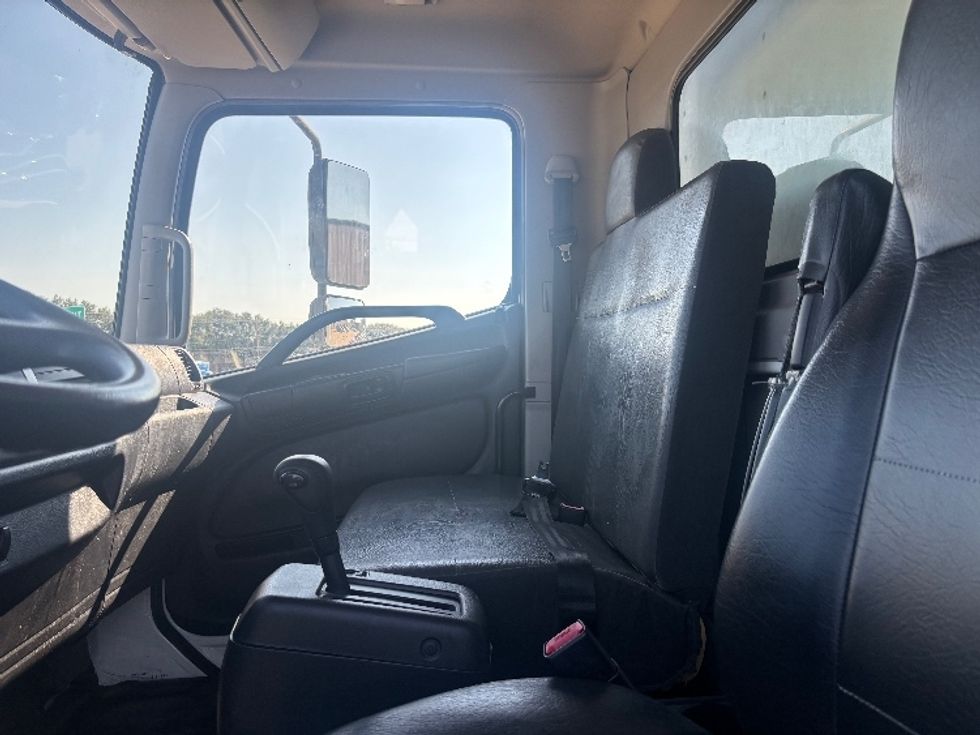 Medium Duty Box Truck-Light and Medium Duty Trucks-Hino-2017-268-Houston-TX-110,943\n\t\tmiles-$ 54,000 - Image 15