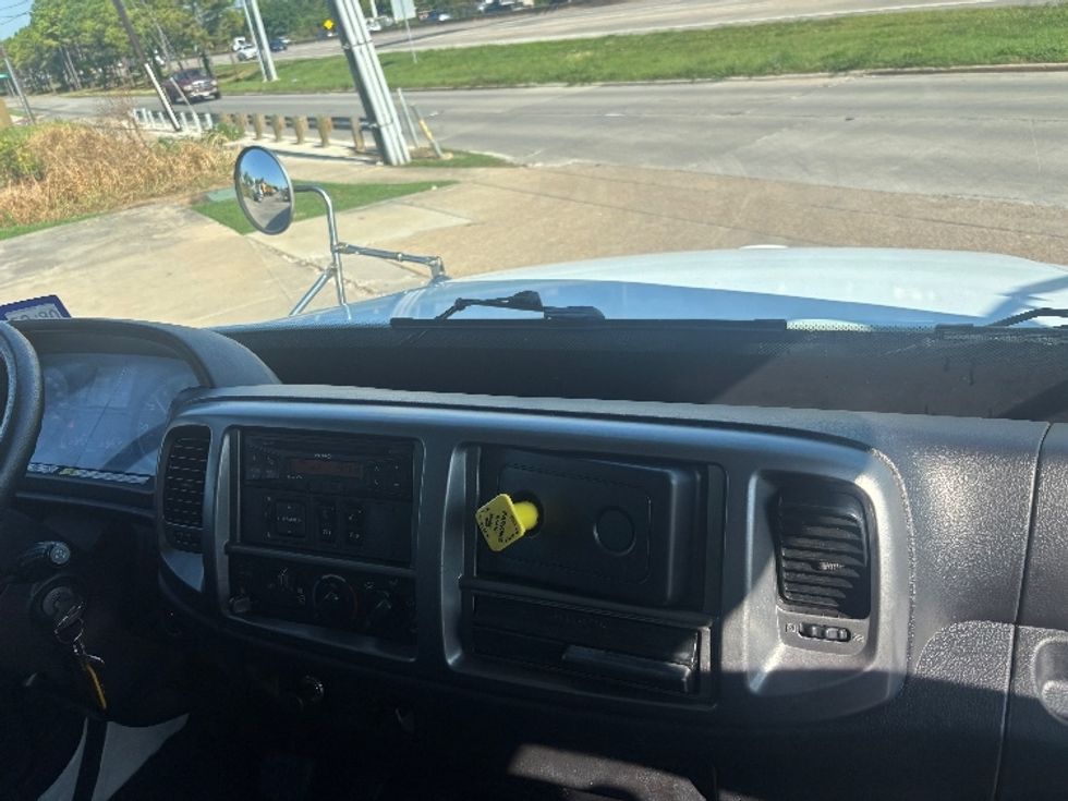Medium Duty Box Truck-Light and Medium Duty Trucks-Hino-2017-268-Houston-TX-110,943\n\t\tmiles-$ 54,000 - Image 20