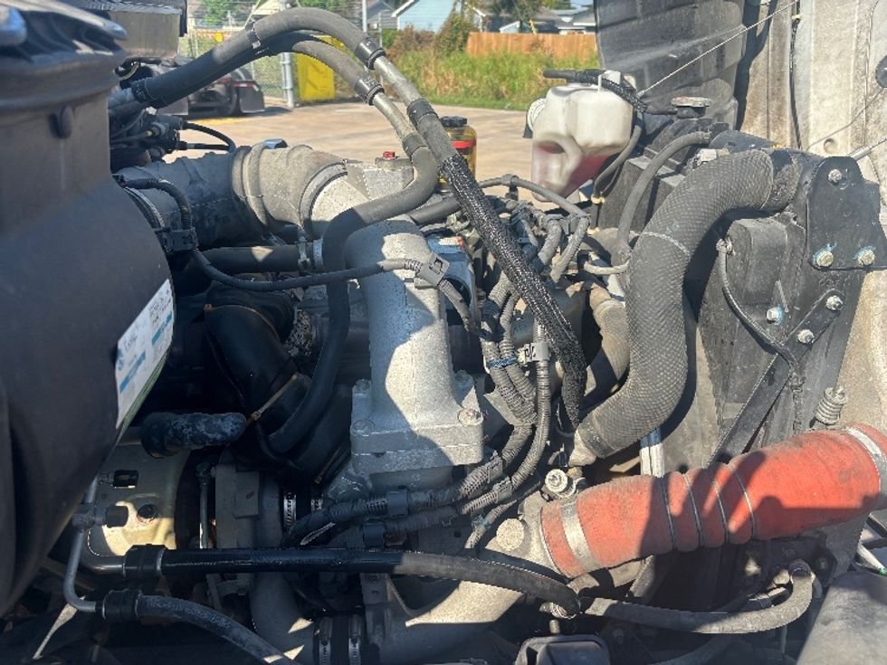 Medium Duty Box Truck-Light and Medium Duty Trucks-Hino-2017-268-Houston-TX-110,943\n\t\tmiles-$ 54,000 - Image 23