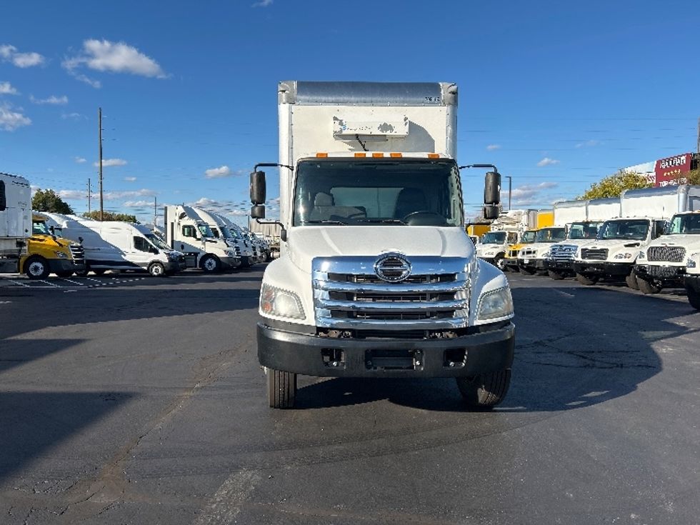 Medium Duty Box Truck-Light and Medium Duty Trucks-Hino-2017-268-Indianapolis-IN-84,243\n\t\tmiles-$ 47,750 - Image 2