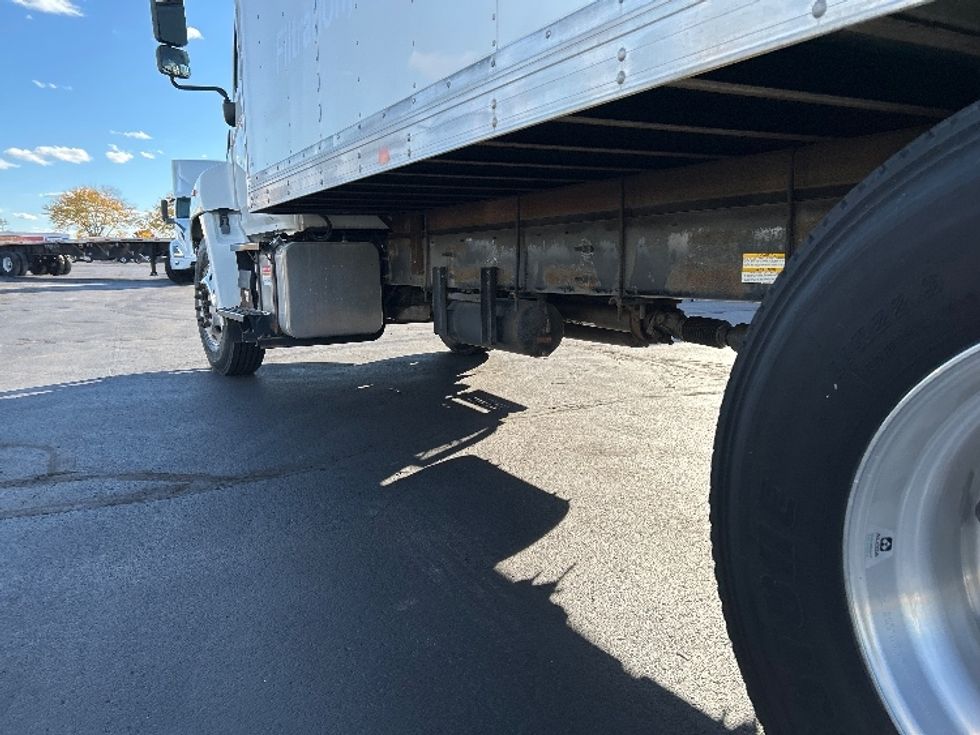 Medium Duty Box Truck-Light and Medium Duty Trucks-Hino-2017-268-Indianapolis-IN-84,243\n\t\tmiles-$ 47,750 - Image 5