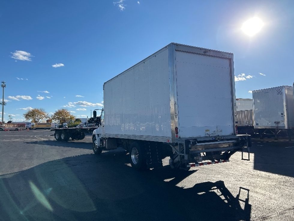 Medium Duty Box Truck-Light and Medium Duty Trucks-Hino-2017-268-Indianapolis-IN-84,243\n\t\tmiles-$ 47,750 - Image 6