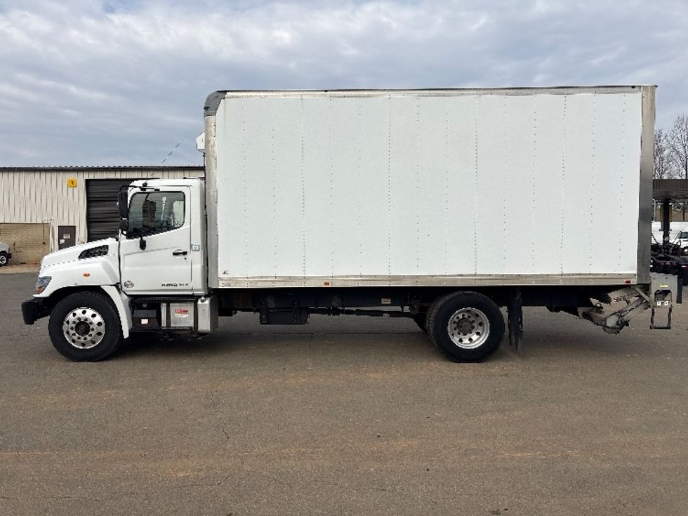 Medium Duty Box Truck-Light and Medium Duty Trucks-Hino-2017-268-Mebane-NC-184,584\n\t\tmiles-$ 40,250 - Image 4