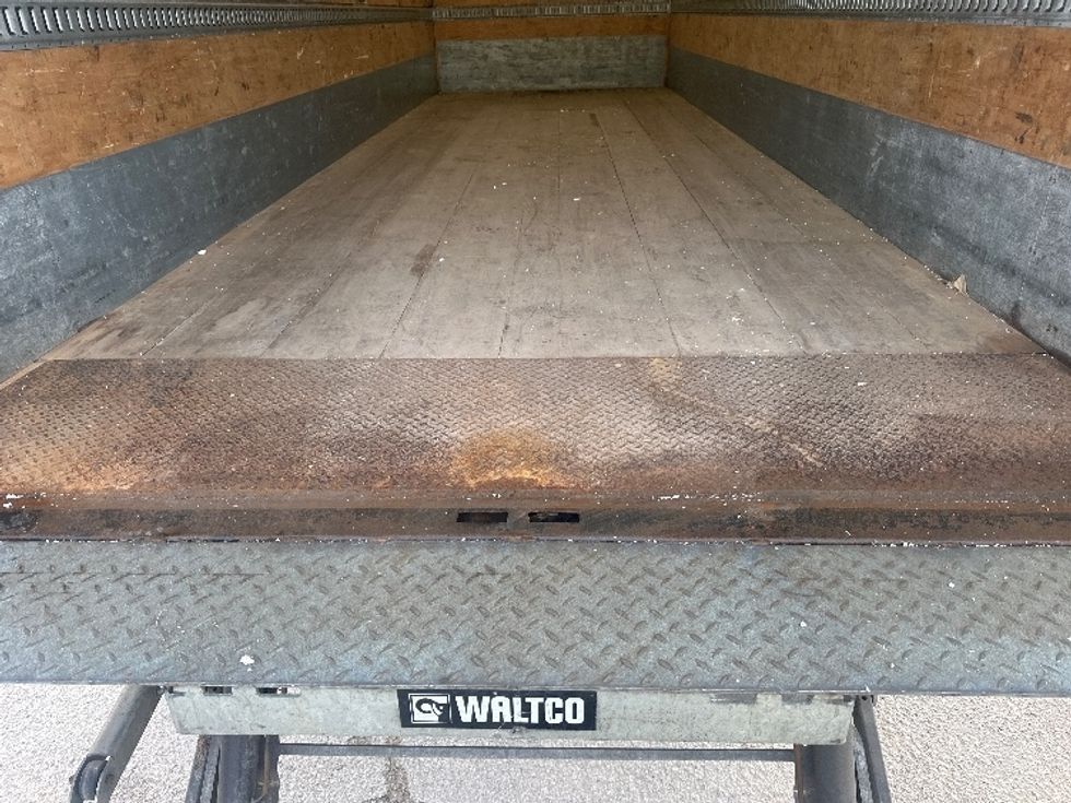 Medium Duty Box Truck-Light and Medium Duty Trucks-Hino-2017-268-North Fond Du Lac-WI-441,308\n\t\tmiles-$ 11,500 - Image 10