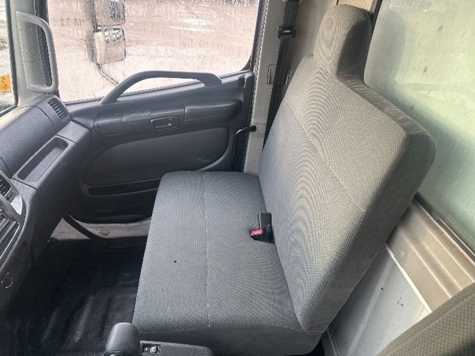 Medium Duty Box Truck-Light and Medium Duty Trucks-Hino-2017-268-North Fond Du Lac-WI-441,308\n\t\tmiles-$ 11,500 - Image 19