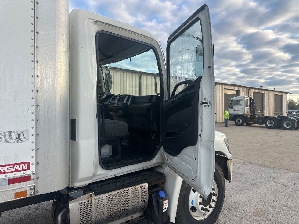 Medium Duty Box Truck-Light and Medium Duty Trucks-Hino-2017-268-North Fond Du Lac-WI-441,308\n\t\tmiles-$ 11,500 - Image 20