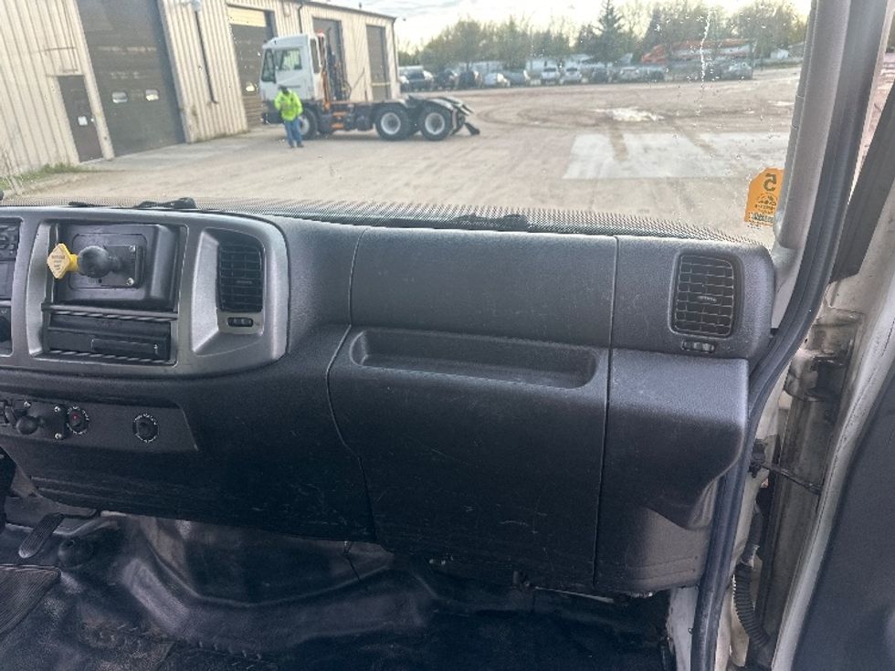 Medium Duty Box Truck-Light and Medium Duty Trucks-Hino-2017-268-North Fond Du Lac-WI-441,308\n\t\tmiles-$ 11,500 - Image 21