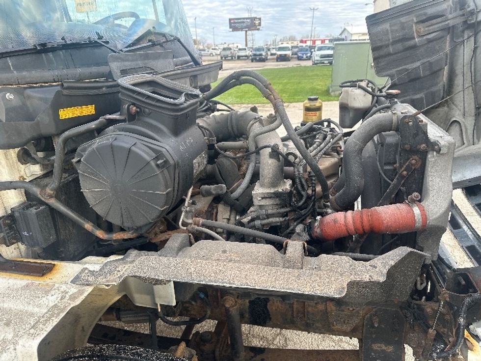 Medium Duty Box Truck-Light and Medium Duty Trucks-Hino-2017-268-North Fond Du Lac-WI-441,308\n\t\tmiles-$ 11,500 - Image 23