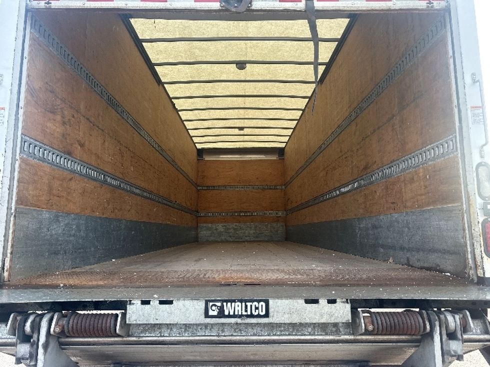 Medium Duty Box Truck-Light and Medium Duty Trucks-Hino-2017-268-North Fond Du Lac-WI-441,308\n\t\tmiles-$ 11,500 - Image 8