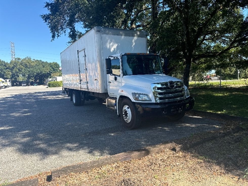 2017 Hino 268 Medium Duty Box Truck