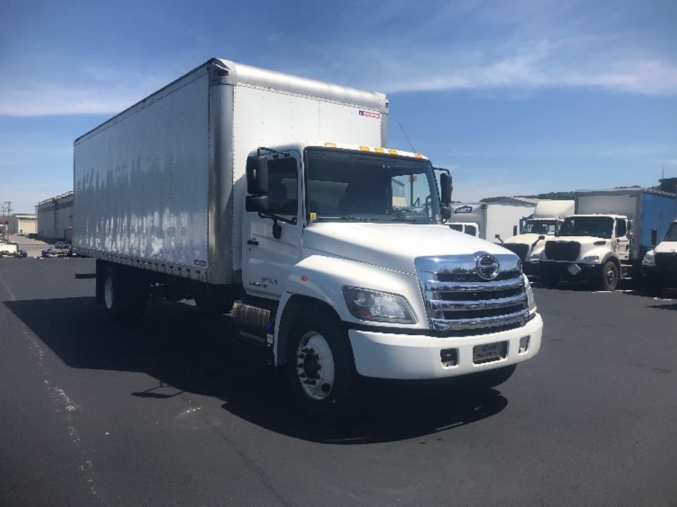 Medium Duty Box Truck-Light and Medium Duty Trucks-Hino-2017-268-Pittsburgh-PA-143,298\n\t\tmiles-$ 41,750 - Image 1