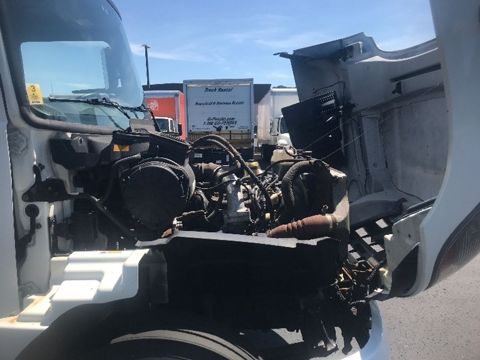 Medium Duty Box Truck-Light and Medium Duty Trucks-Hino-2017-268-Pittsburgh-PA-143,298\n\t\tmiles-$ 41,750 - Image 22