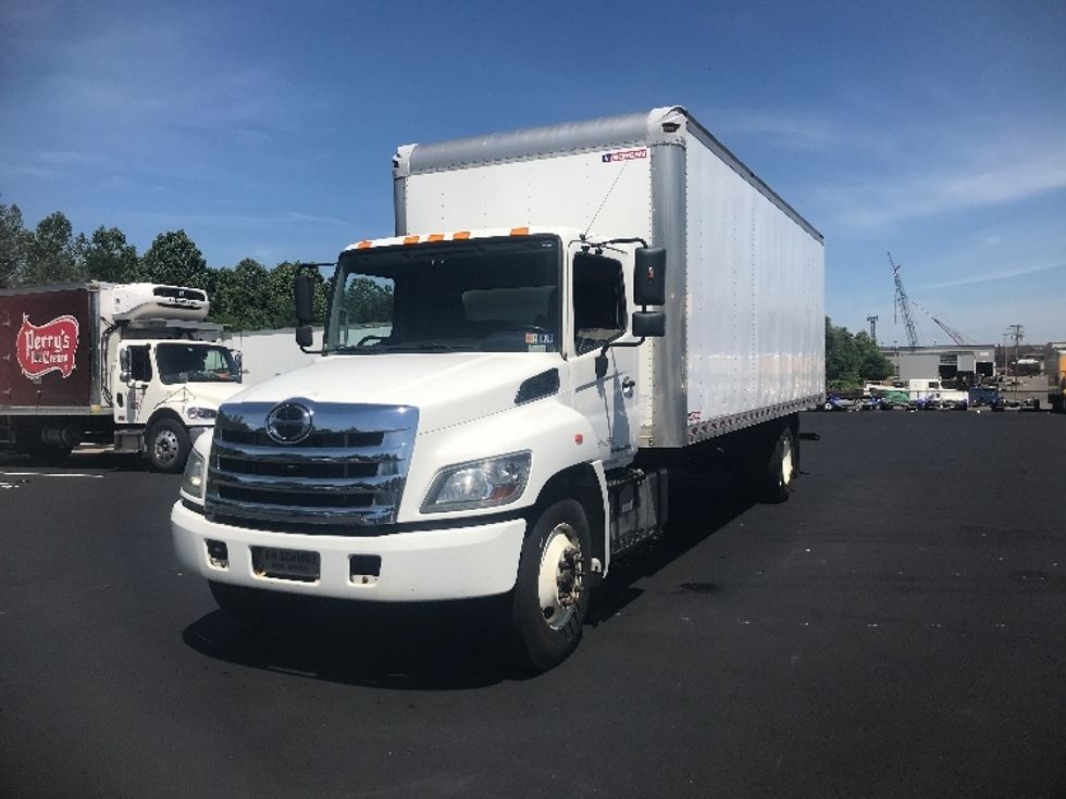 Medium Duty Box Truck-Light and Medium Duty Trucks-Hino-2017-268-Pittsburgh-PA-143,298\n\t\tmiles-$ 41,750 - Image 3