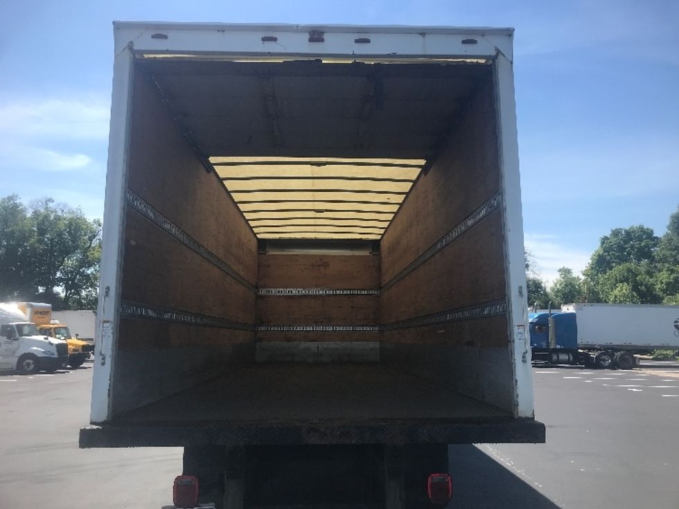 Medium Duty Box Truck-Light and Medium Duty Trucks-Hino-2017-268-Pittsburgh-PA-143,298\n\t\tmiles-$ 41,750 - Image 8