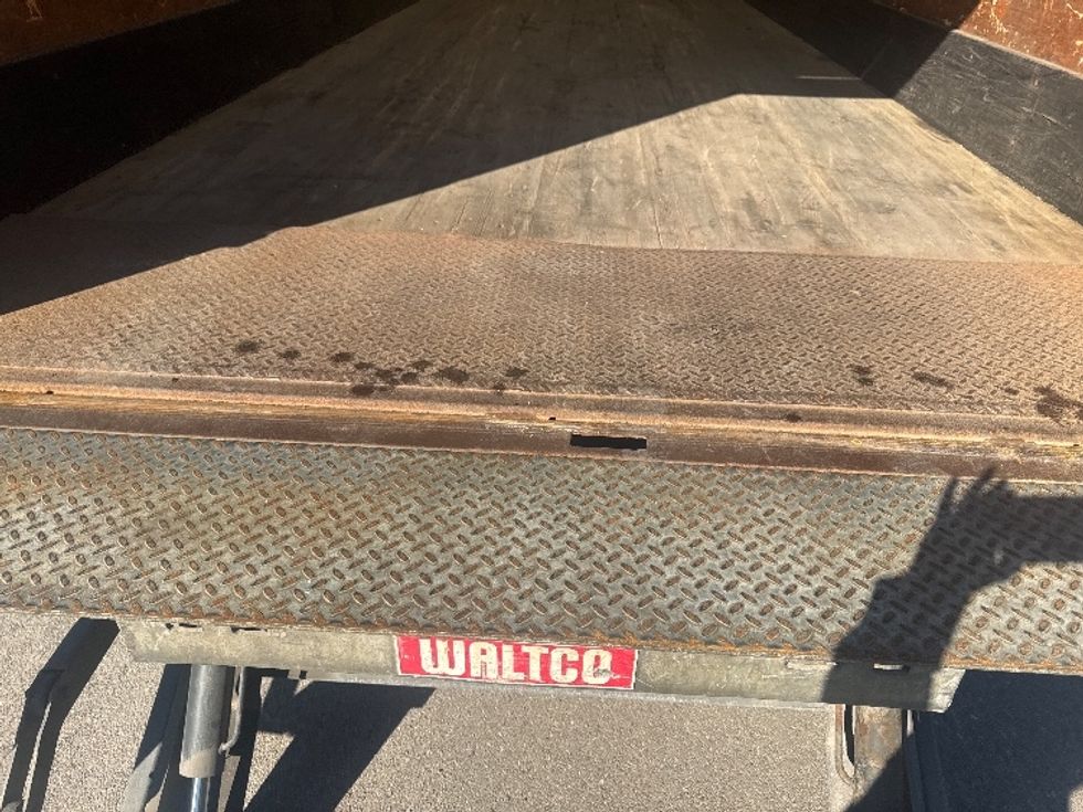 Medium Duty Box Truck-Light and Medium Duty Trucks-Hino-2017-268-Rochester-NY-203,024\n\t\tmiles-$ 45,000 - Image 10