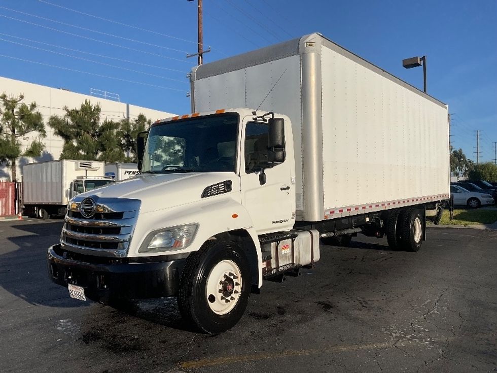 Medium Duty Box Truck-Light and Medium Duty Trucks-Hino-2017-268-Torrance-CA-211,327\n\t\tmiles-$ 43,750 - Image 3