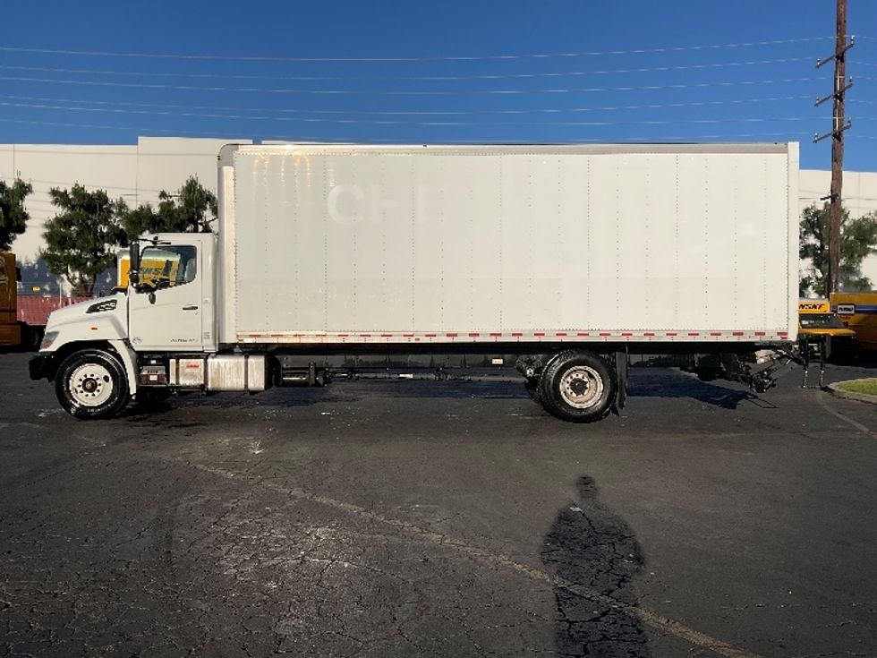 Medium Duty Box Truck-Light and Medium Duty Trucks-Hino-2017-268-Torrance-CA-211,327\n\t\tmiles-$ 43,750 - Image 4