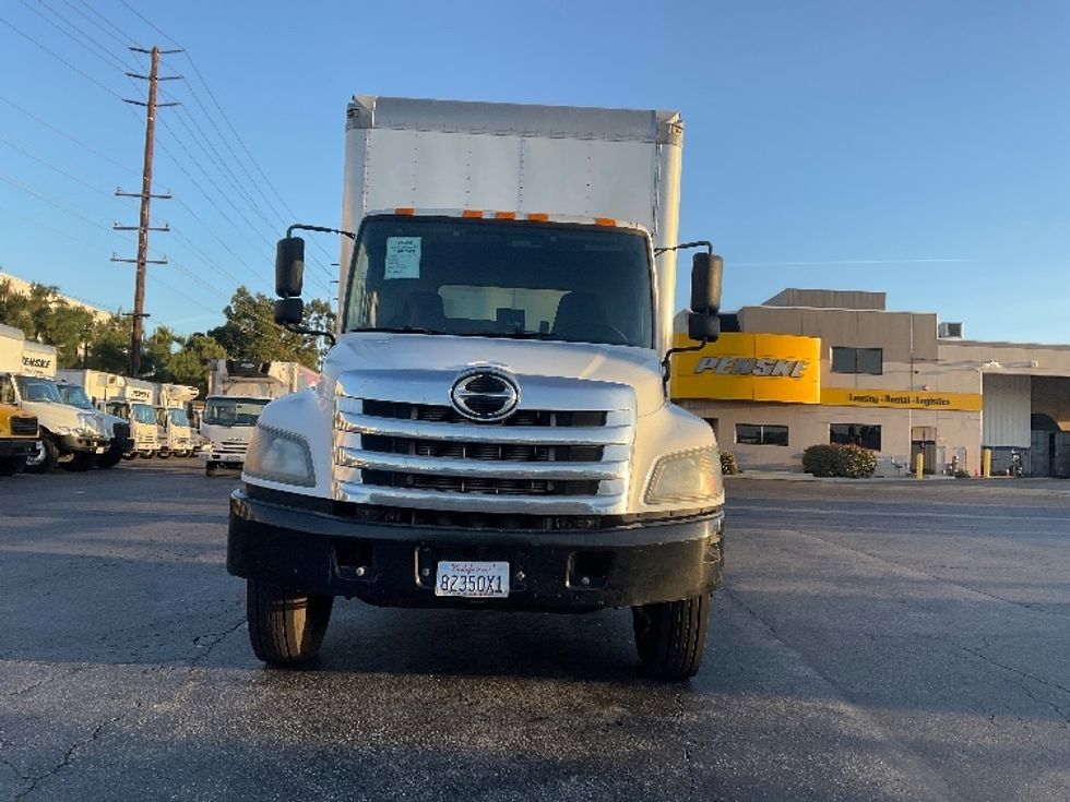 Medium Duty Box Truck-Light and Medium Duty Trucks-Hino-2017-268-Torrance-CA-221,413\n\t\tmiles-$ 42,250 - Image 2