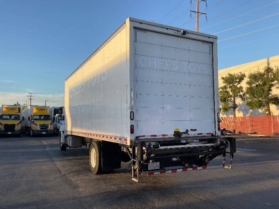 Medium Duty Box Truck-Light and Medium Duty Trucks-Hino-2017-268-Torrance-CA-221,413\n\t\tmiles-$ 42,250 - Image 6