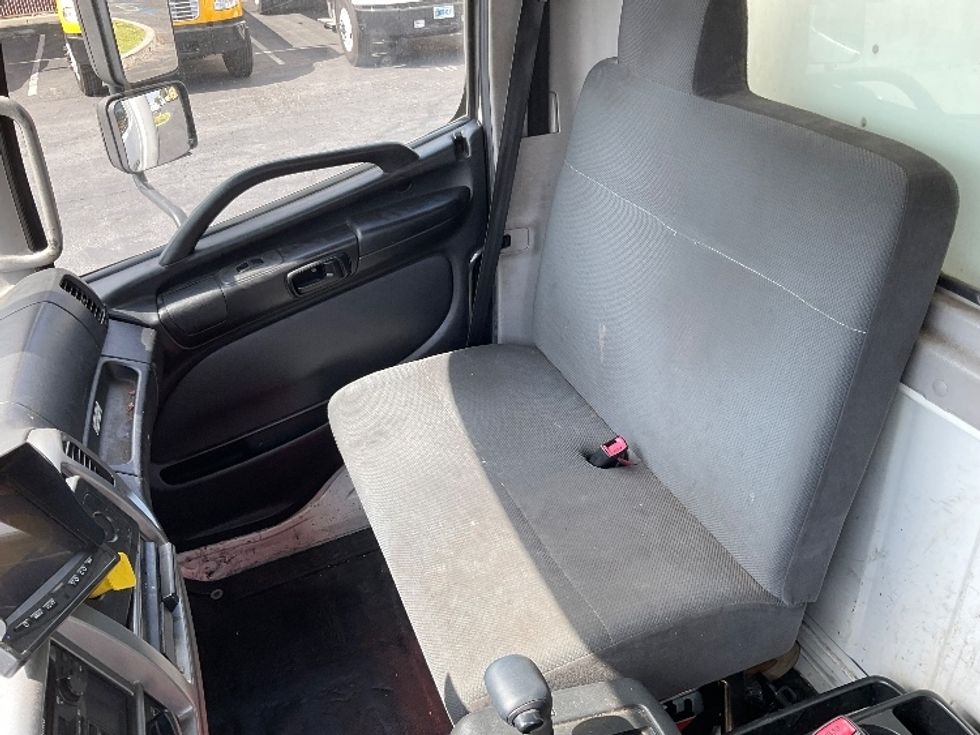 Medium Duty Box Truck-Light and Medium Duty Trucks-Hino-2017-268-Torrance-CA-245,893\n\t\tmiles-$ 38,250 - Image 19