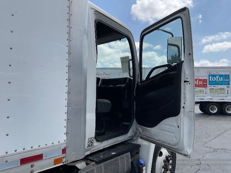 Medium Duty Box Truck-Light and Medium Duty Trucks-Hino-2017-268-Torrance-CA-245,893\n\t\tmiles-$ 38,250 - Image 20