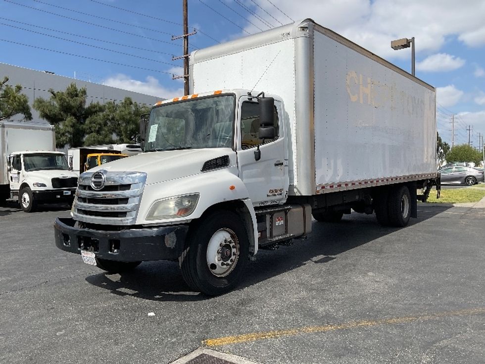 Medium Duty Box Truck-Light and Medium Duty Trucks-Hino-2017-268-Torrance-CA-245,893\n\t\tmiles-$ 38,250 - Image 3