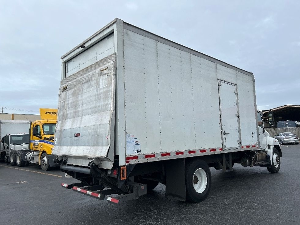 Medium Duty Box Truck-Light and Medium Duty Trucks-Hino-2017-268-West Sacramento-CA-61,310\n\t\tmiles-$ 51,250 - Image 13