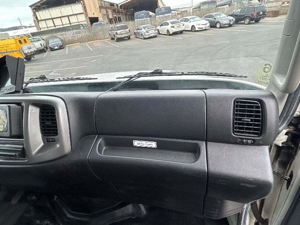 Medium Duty Box Truck-Light and Medium Duty Trucks-Hino-2017-268-West Sacramento-CA-61,310\n\t\tmiles-$ 51,250 - Image 21