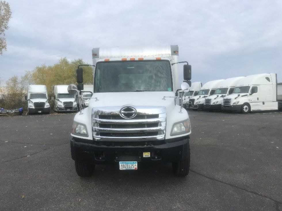 Medium Duty Box Truck-Light and Medium Duty Trucks-Hino-2017-338-Brooklyn Park-MN-87,218\n\t\tmiles-$ 38,500 - Image 2