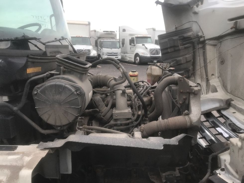 Medium Duty Box Truck-Light and Medium Duty Trucks-Hino-2017-338-Brooklyn Park-MN-87,218\n\t\tmiles-$ 38,500 - Image 23