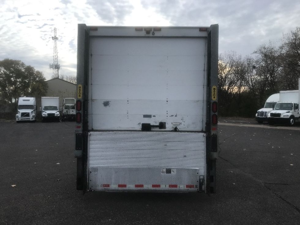 Medium Duty Box Truck-Light and Medium Duty Trucks-Hino-2017-338-Brooklyn Park-MN-87,218\n\t\tmiles-$ 38,500 - Image 7