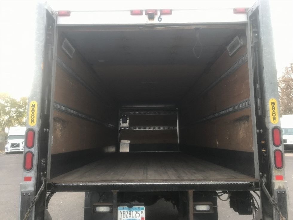 Medium Duty Box Truck-Light and Medium Duty Trucks-Hino-2017-338-Brooklyn Park-MN-87,218\n\t\tmiles-$ 38,500 - Image 8