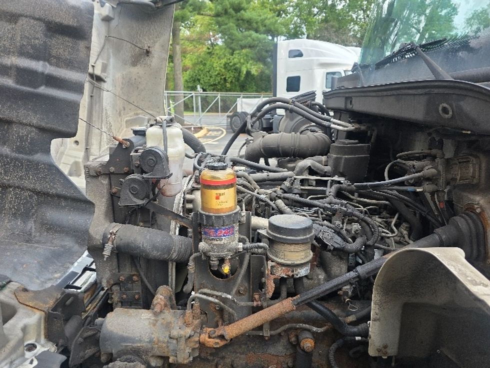 Medium Duty Box Truck-Light and Medium Duty Trucks-Hino-2017-338-Cranbury-NJ-322,720\n\t\tmiles-$ 23,250 - Image 24