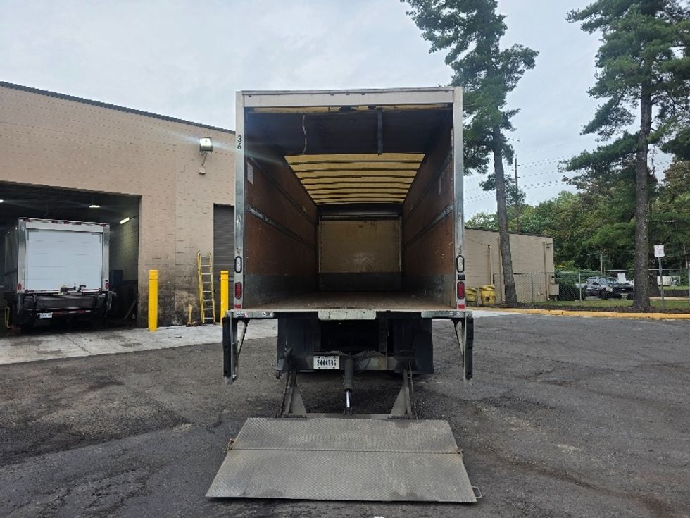 Medium Duty Box Truck-Light and Medium Duty Trucks-Hino-2017-338-Cranbury-NJ-322,720\n\t\tmiles-$ 23,250 - Image 9