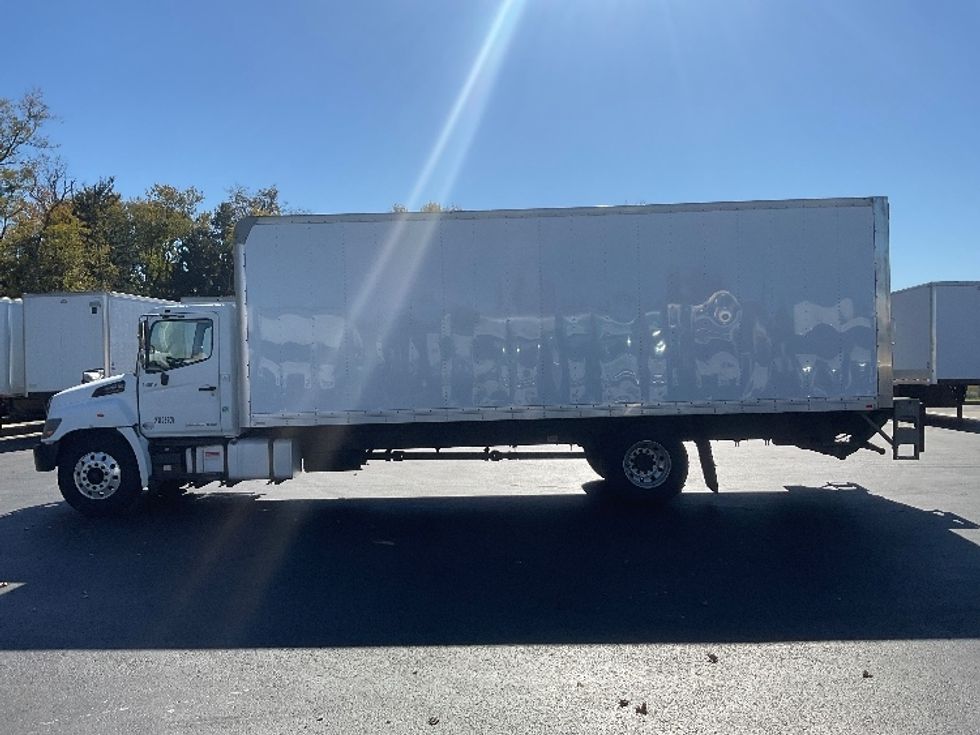 Medium Duty Box Truck-Light and Medium Duty Trucks-Hino-2017-338-Dayton-NJ-258,588\n\t\tmiles-$ 30,000 - Image 4