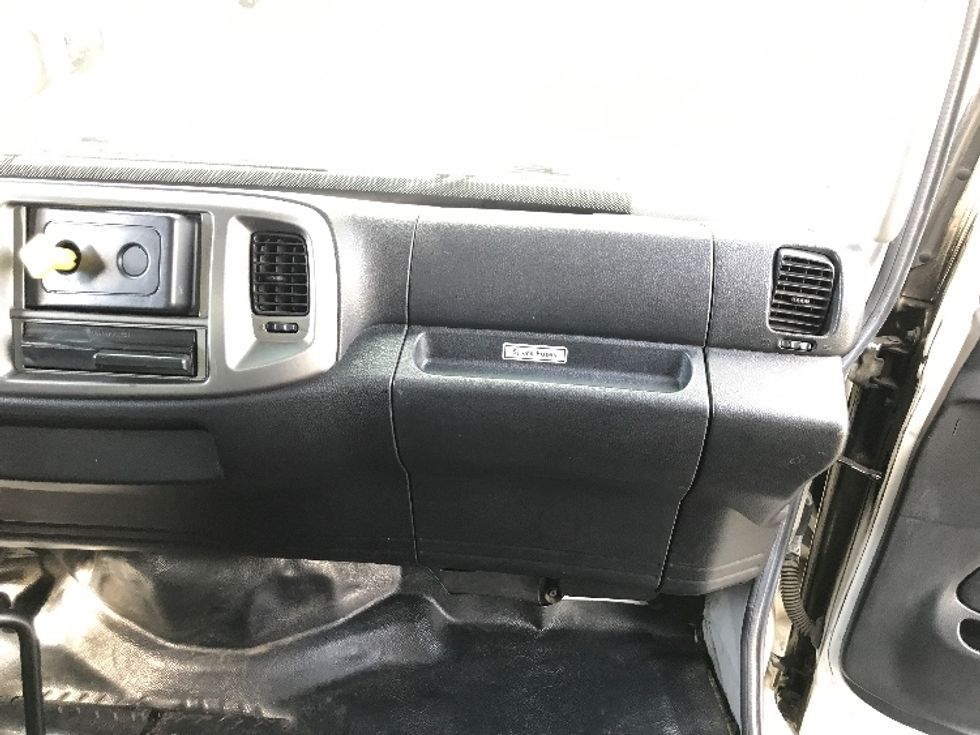 Medium Duty Box Truck-Light and Medium Duty Trucks-Hino-2017-338-Fontana-CA-202,051\n\t\tmiles-$ 32,000 - Image 21