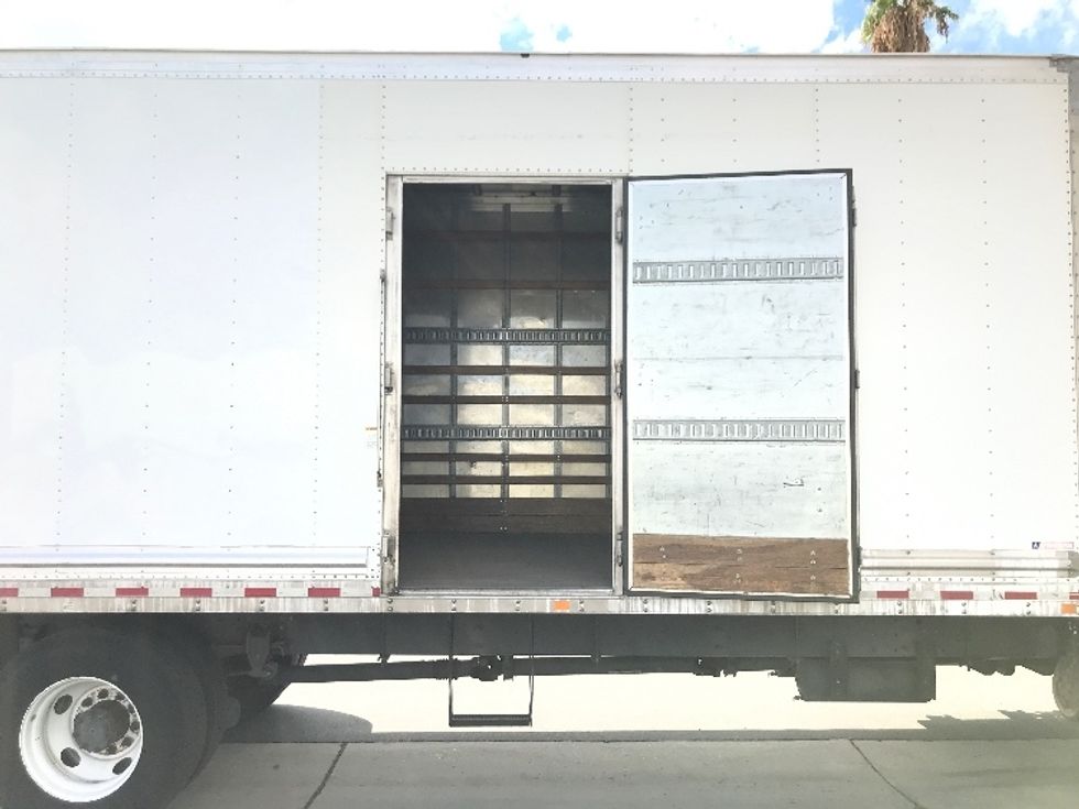Medium Duty Box Truck-Light and Medium Duty Trucks-Hino-2017-338-Fontana-CA-202,051\n\t\tmiles-$ 32,000 - Image 25