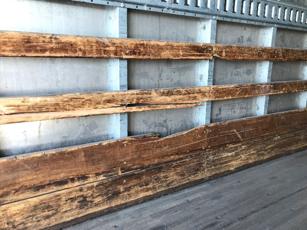 Medium Duty Box Truck-Light and Medium Duty Trucks-Hino-2017-338-Fontana-CA-202,051\n\t\tmiles-$ 32,000 - Image 27