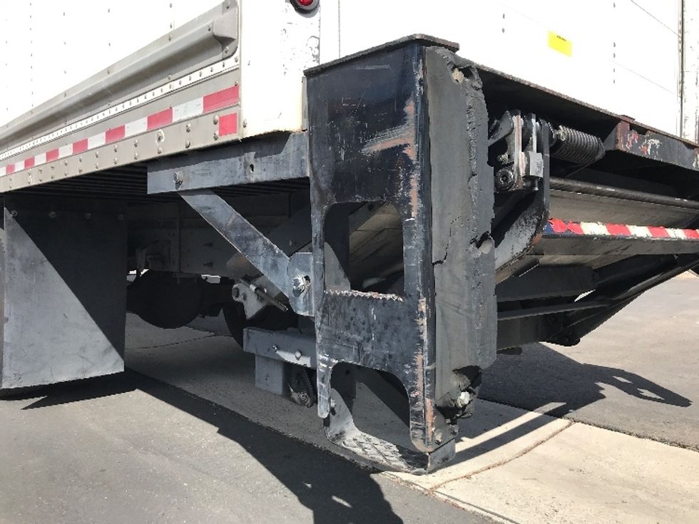Medium Duty Box Truck-Light and Medium Duty Trucks-Hino-2017-338-Fontana-CA-202,051\n\t\tmiles-$ 32,000 - Image 29