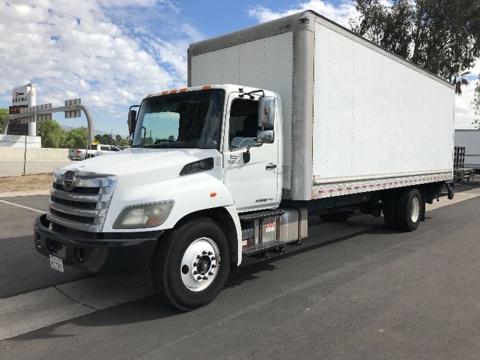 Medium Duty Box Truck-Light and Medium Duty Trucks-Hino-2017-338-Fontana-CA-202,051\n\t\tmiles-$ 32,000 - Image 3