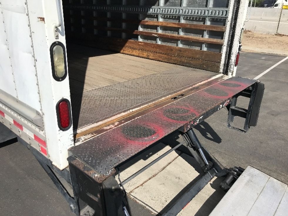 Medium Duty Box Truck-Light and Medium Duty Trucks-Hino-2017-338-Fontana-CA-202,675\n\t\tmiles-$ 32,250 - Image 10