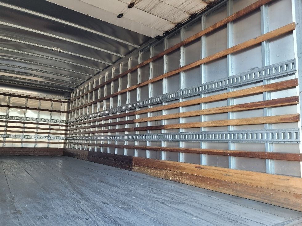 Medium Duty Box Truck-Light and Medium Duty Trucks-Hino-2017-338-South Plainfield-NJ-236,926\n\t\tmiles-$ 29,250 - Image 11