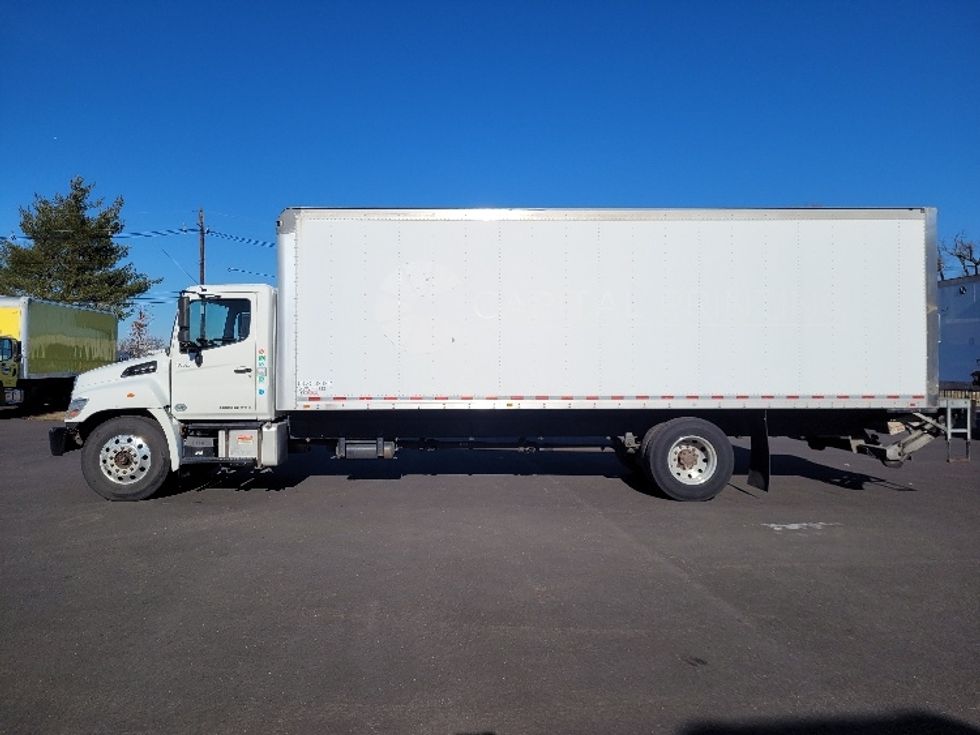 Medium Duty Box Truck-Light and Medium Duty Trucks-Hino-2017-338-South Plainfield-NJ-236,926\n\t\tmiles-$ 29,250 - Image 4