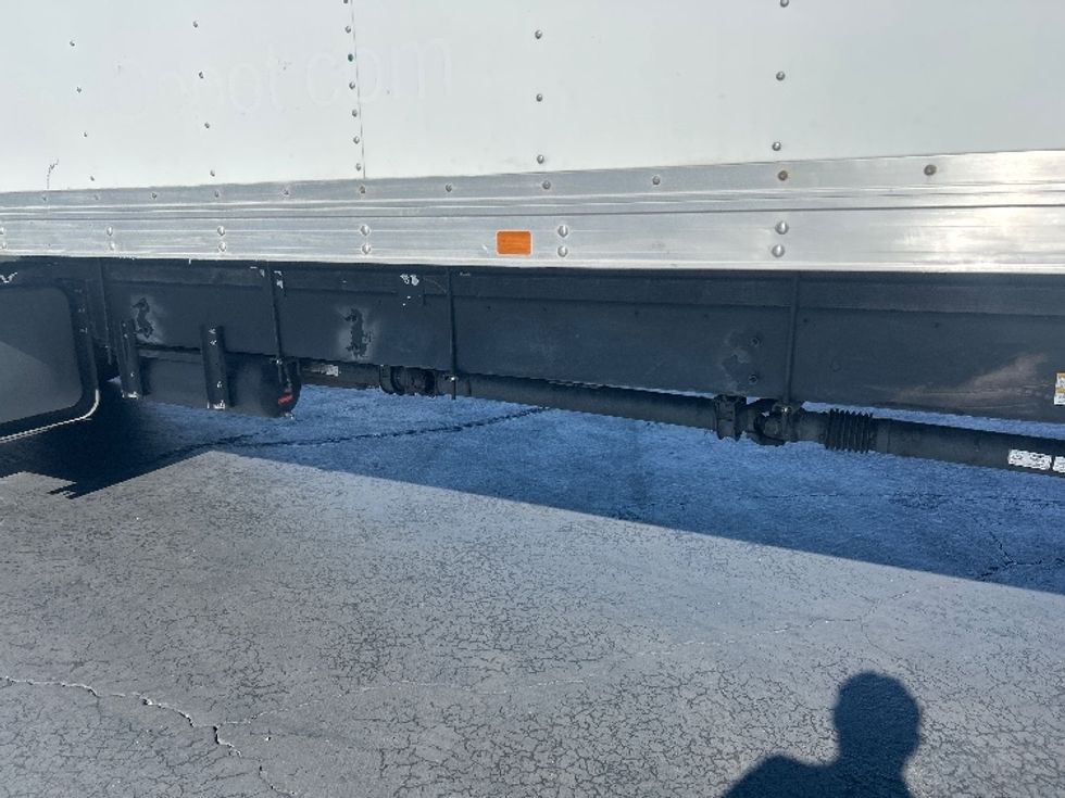 Medium Duty Box Truck-Light and Medium Duty Trucks-Hino-2017-338-Torrance-CA-154,548\n\t\tmiles-$ 42,000 - Image 14