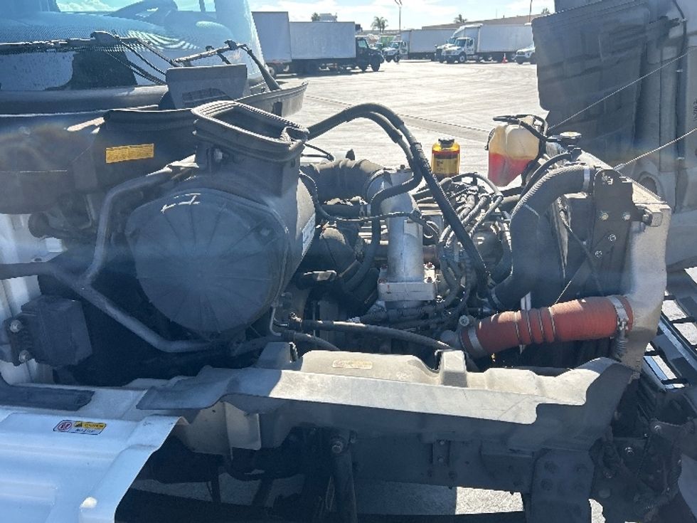 Medium Duty Box Truck-Light and Medium Duty Trucks-Hino-2017-338-Torrance-CA-154,548\n\t\tmiles-$ 42,000 - Image 24